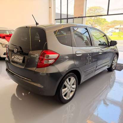 HONDA-FIT-2010