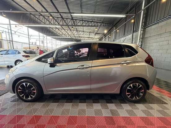 HONDA-FIT-2016