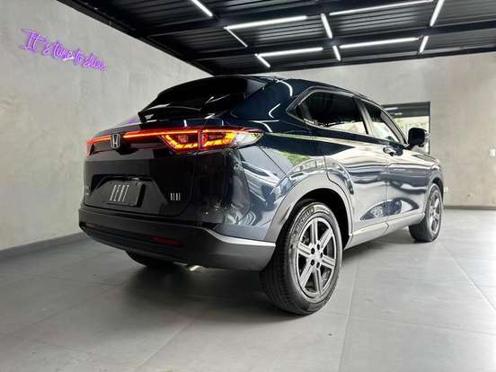 HONDA-HR-V-2023