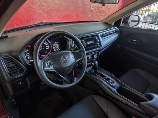 HONDA-HR-V-1.8 16V FLEX LX 4P AUTOMÁTICO HONDA-HR-V-2017