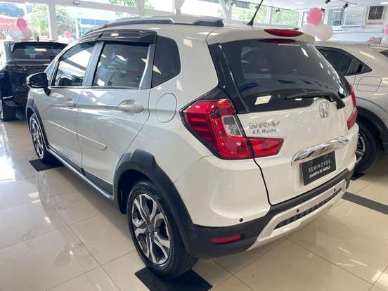 HONDA-WR-V-2017