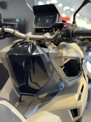 HONDA-X-ADV-2025