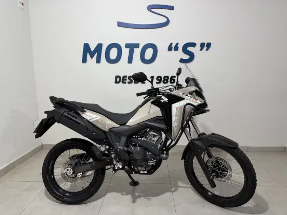 HONDA XRE 300 SAHARA ADVENTURE 