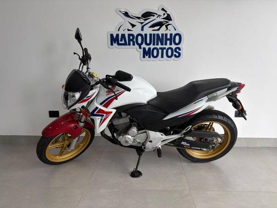 HONDA CB 300R 