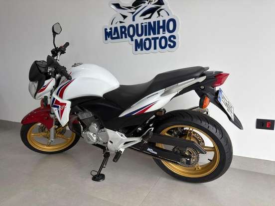 HONDA-CB 300R-2015