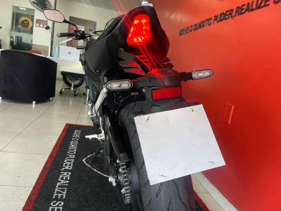 HONDA-CB 650 R ABS HONDA-CB 650 R ABS-2025