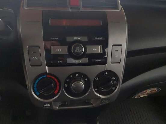 HONDA-CITY-1.5 LX 16V FLEX 4P MANUAL HONDA-CITY-2013