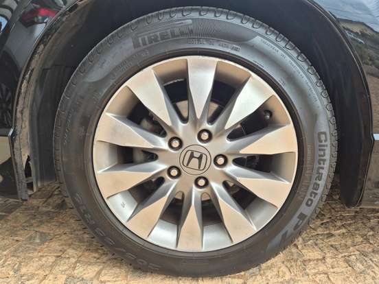 HONDA-CIVIC-2010