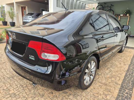 HONDA-CIVIC-2010
