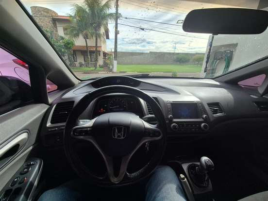 HONDA-CIVIC-2010