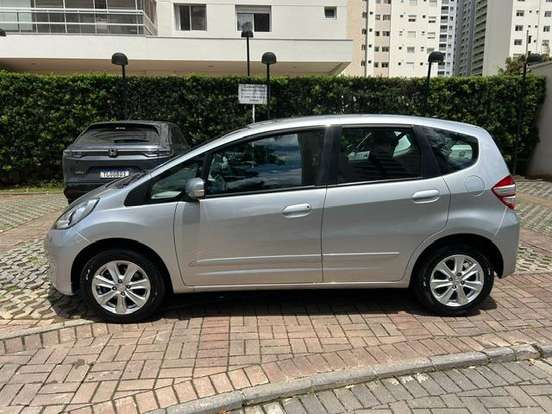 HONDA-FIT-2012