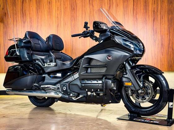 HONDA GL 1800 GOLD WING 