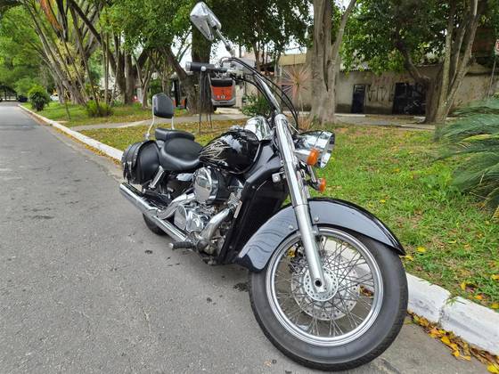 HONDA SHADOW 750 