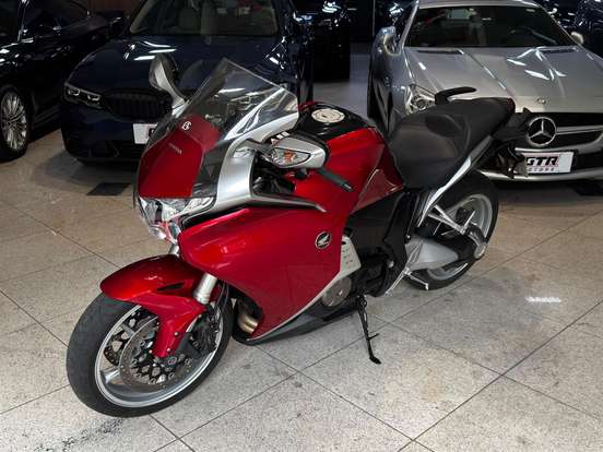HONDA-VFR 1200F HONDA-VFR 1200F-2011
