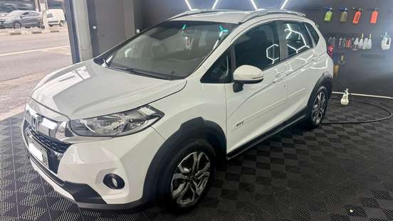 HONDA-WR-V-2017