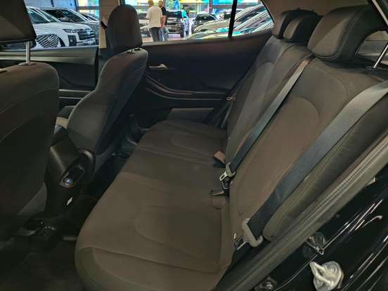 HYUNDAI-CRETA-2023