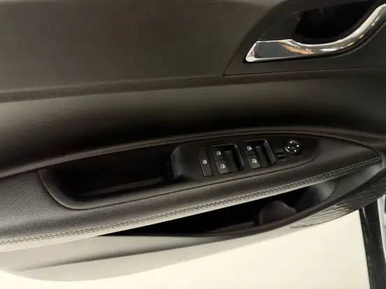 HYUNDAI-HB20-2024