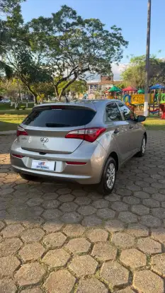 HYUNDAI-HB20-2017