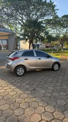 HYUNDAI-HB20-2017
