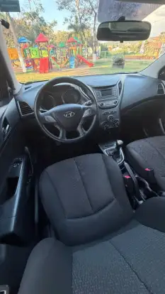 HYUNDAI-HB20-2017