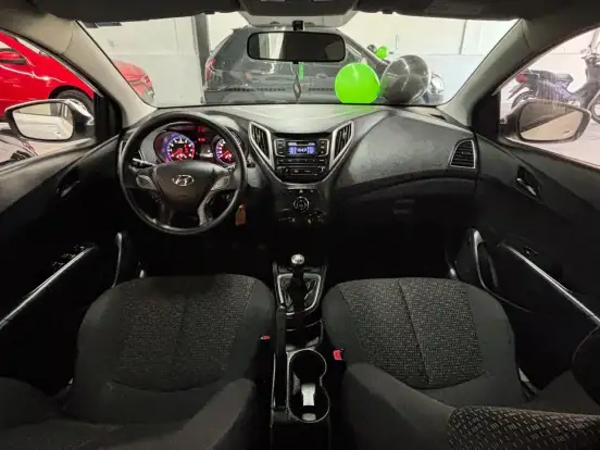 HYUNDAI-HB20-2018