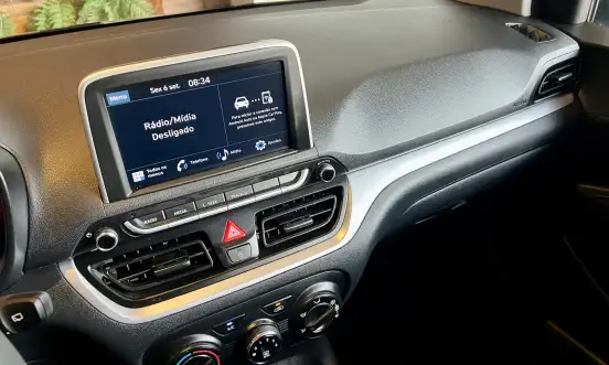 HYUNDAI-HB20-2023