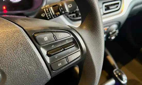 HYUNDAI-HB20-2023