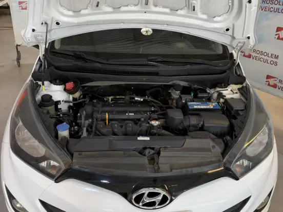 HYUNDAI-HB20-1.6 COMFORT PLUS 16V FLEX 4P MANUAL HYUNDAI-HB20-2015
