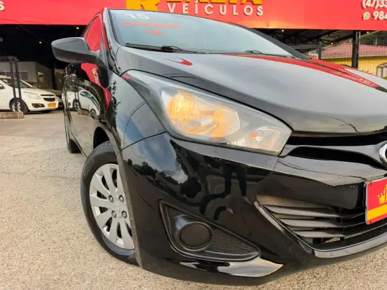 HYUNDAI-HB20-2015