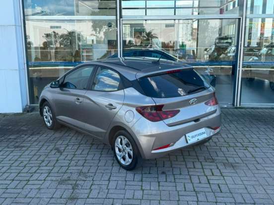 HYUNDAI-HB20-2022