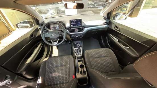 HYUNDAI-HB20-2023