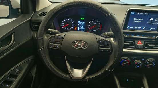 HYUNDAI-HB20-2023