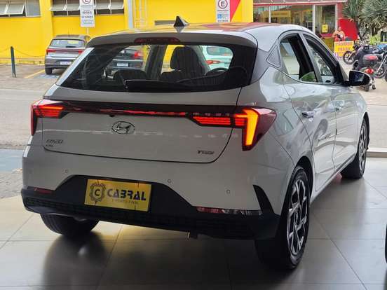 HYUNDAI-HB20-2023