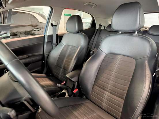 HYUNDAI-HB20-2023