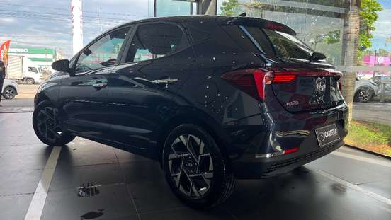 HYUNDAI-HB20-2023