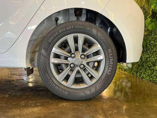 HYUNDAI-HB20-1.0 UNIQUE 12V FLEX 4P MANUAL HYUNDAI-HB20-2018