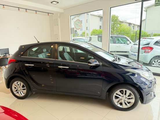 HYUNDAI-HB20-1.6 PREMIUM 16V FLEX 4P AUTOMÁTICO HYUNDAI-HB20-2015