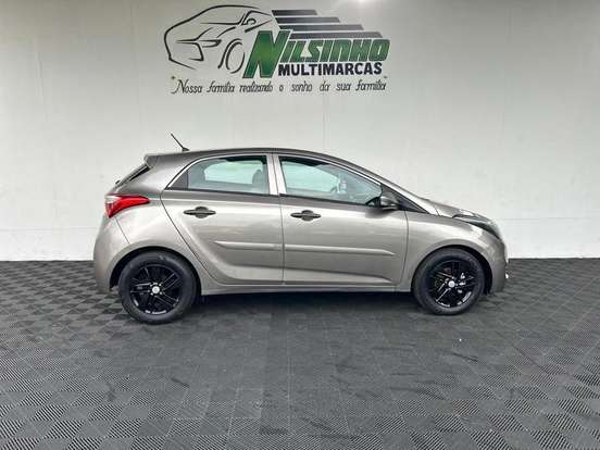 HYUNDAI-HB20-2013
