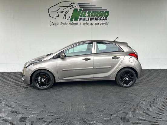 HYUNDAI-HB20-2013