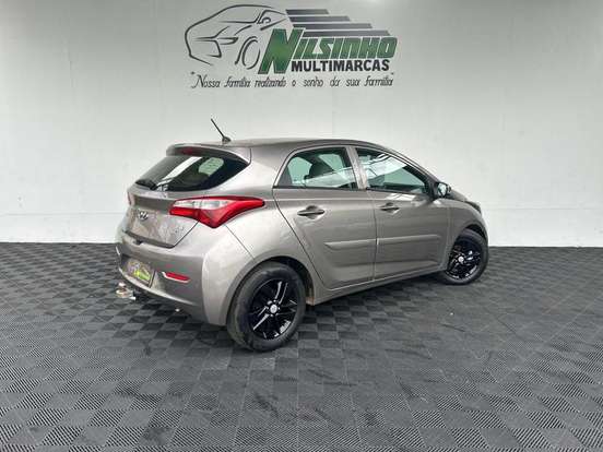 HYUNDAI-HB20-1.6 PREMIUM 16V FLEX 4P MANUAL HYUNDAI-HB20-2013