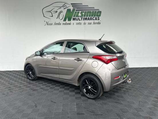 HYUNDAI-HB20-2013