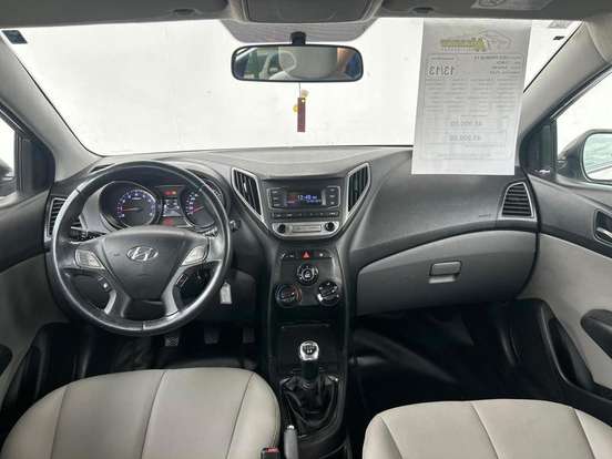 HYUNDAI-HB20-1.6 PREMIUM 16V FLEX 4P MANUAL HYUNDAI-HB20-2013