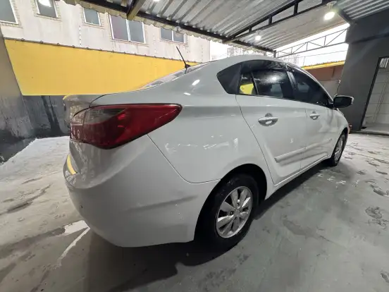 HYUNDAI-HB20S-1.6 COMFORT PLUS 16V FLEX 4P AUTOMÁTICO HYUNDAI-HB20S-2014