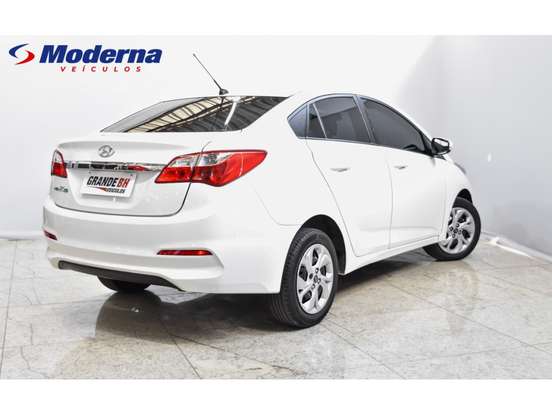 HYUNDAI-HB20S-2017