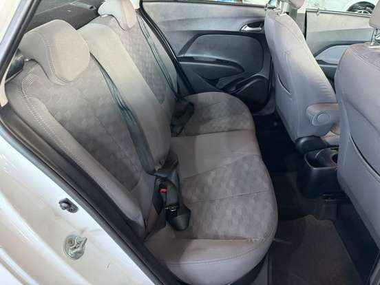 HYUNDAI-HB20S-2016