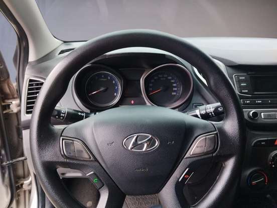 HYUNDAI-HB20S-2016
