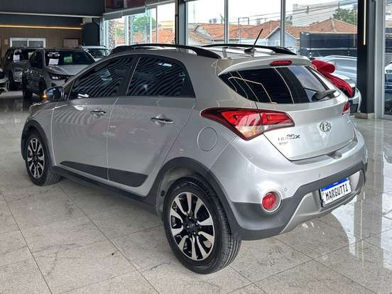 HYUNDAI-HB20X-1.6 16V PREMIUM FLEX 4P AUTOMÁTICO HYUNDAI-HB20X-2018