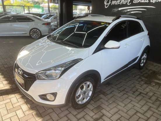 HYUNDAI-HB20X-1.6 16V STYLE FLEX 4P MANUAL HYUNDAI-HB20X-2015