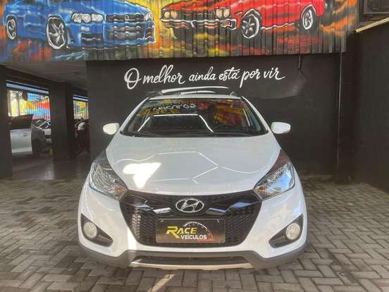 HYUNDAI-HB20X-1.6 16V STYLE FLEX 4P MANUAL HYUNDAI-HB20X-2015