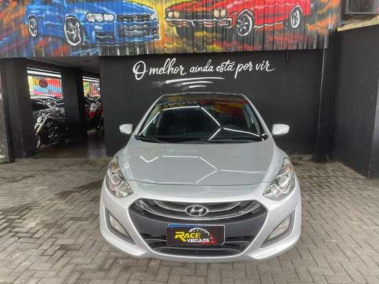 HYUNDAI-I30-1.8 MPI 16V GASOLINA 4P AUTOMATICO HYUNDAI-I30-2014